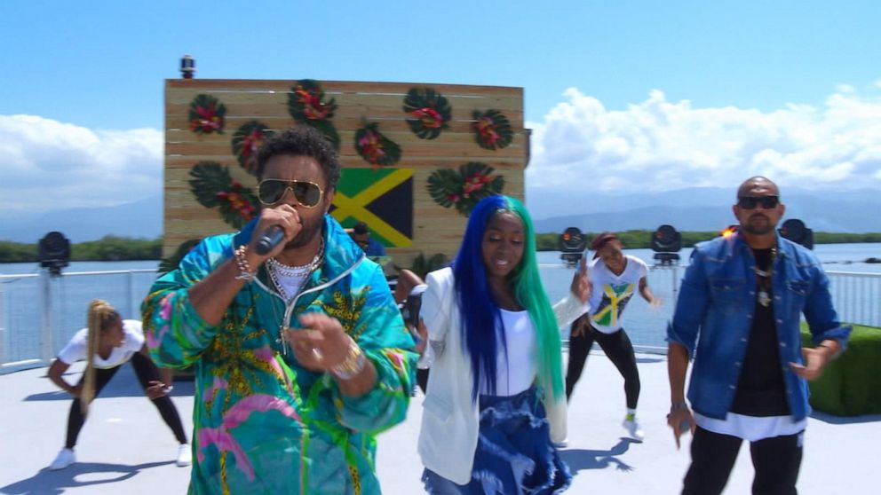 Watch Shaggy, Sean Paul and Spice perform ‘Go Down Deh’ during the Watch Shaggy, Sean Paul and Spice perform ‘Go Down Deh’ during the